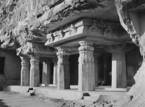 Collections-Virtual Museum of Images and Sounds