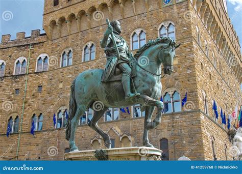 Equestrian Statue of Cosimo De Medici. Florence, Italy Stock Photo - Image of fountain, blue ...