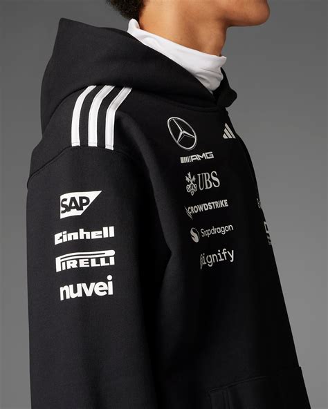 Mens 2025 Team Hoody Black | Official Mercedes-AMG PETRONAS F1 Team Store