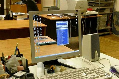 Transparent Computer Monitor 的图像结果