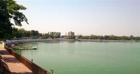 Best Lakeside Destinations In Ahmedabad to Relax This Summer 2025