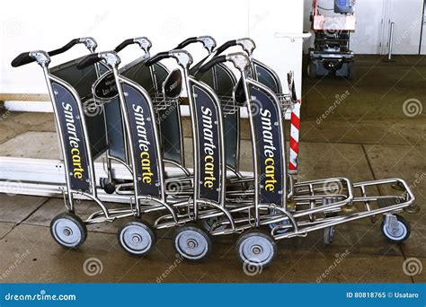 SmarteCarte Paying Luggage Carts Editorial Image - Image of smartecarte ...