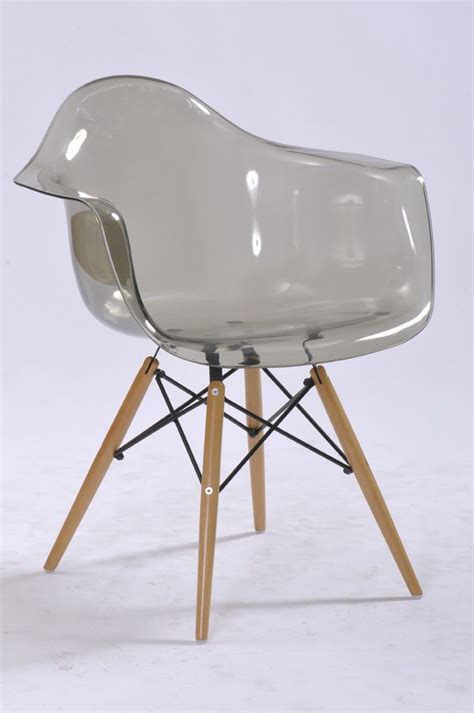 伊姆斯椅靠背北欧椅子办公家用简约彩色塑料榉木餐椅批发休闲椅-阿里巴巴