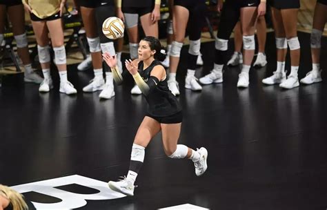 Long Beach Women’s Volleyball Hosts Washington, Washington State, And ...