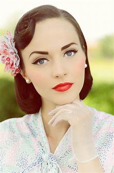 1950 Wedding Hairstyles by Idda Munster 1950s Pageboy Hairstyle Summer Wind 1950 Wedding Hairstyles