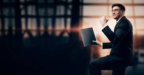 Man Business Suit HandsUp 的图像结果