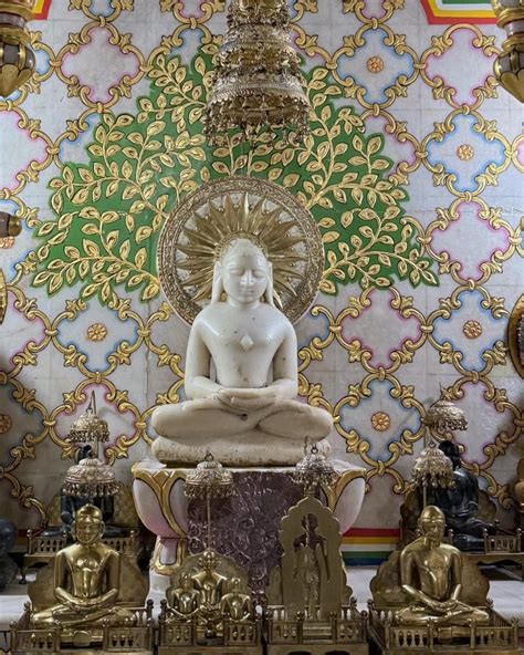 THE ANCIENT CHANDRAPRABHU DIGAMBAR JAIN TEMPLE, SINAULI — BAGHPAT ...