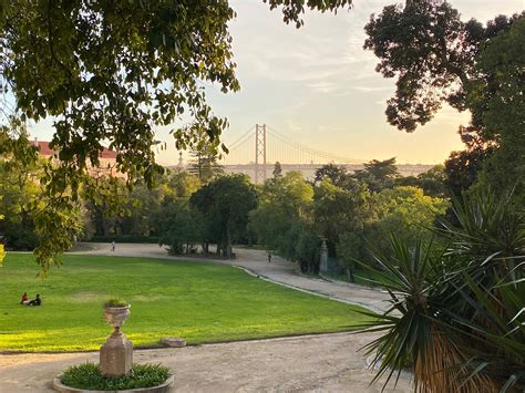 Best Time to Visit Portugal: Don't let the weather ruin your trip - Maperz