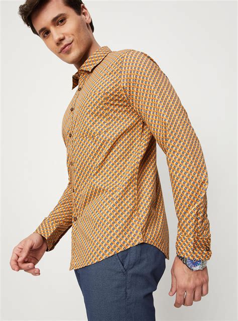 Buy Men Printed Slim Fit Smart Casual Shirt Online at just Rs. 999.0 ...