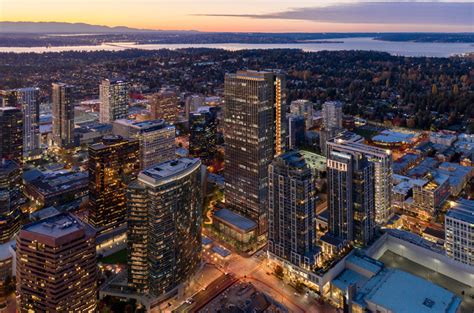 First Look: Amazon’s Bellevue 600 Skyscrapers Designed to be Gateway ...