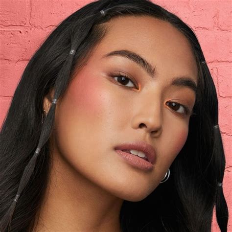 How To Choose Concealer Shade - Learn How To Pick a Concealer Shade