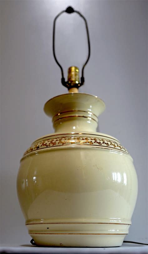 Gilt Porcelain Vintage Yellow Round Table Lamp For Sale at 1stDibs