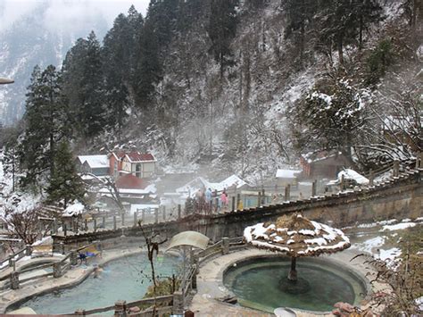 海螺沟二号营地,住宿,泉_大山谷图库