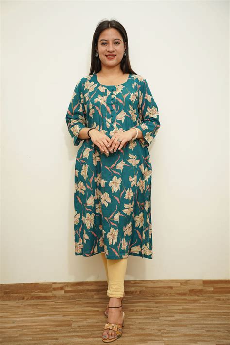 Buy Summer Outfits For Women - Apella