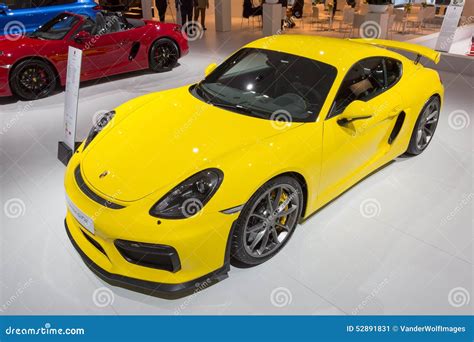New 2016 Porsche Cayman GT4 Editorial Photo - Image of race, automobile: 52891831
