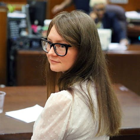 The Insane Real-Life Story Of Anna Sorokin From Inventing Anna, The ...