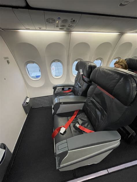 Turkish Airlines Business Class 737 800
