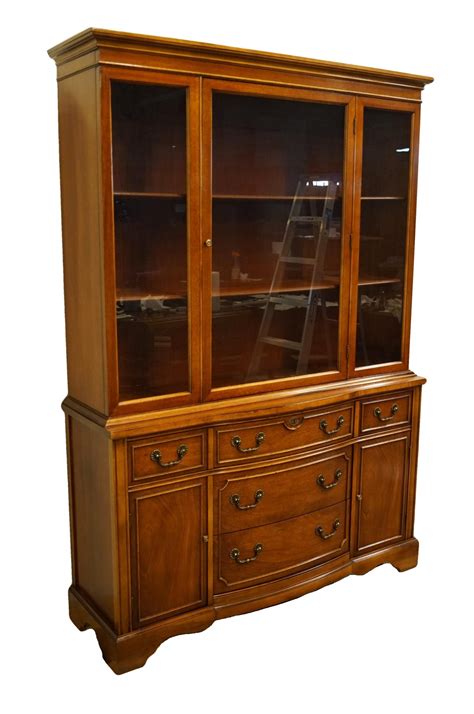 1960s Vintage Mahogany Display China Cabinet | Chairish | China cabinet ...