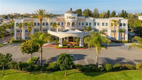 HOTEL MARGUERITE, TRADEMARK COLLECTION BY WYNDHAM (Garden Grove, Orange ...