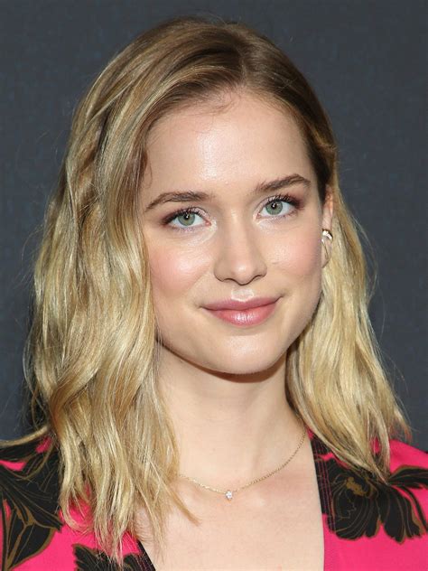 Elizabeth Lail - Actress
