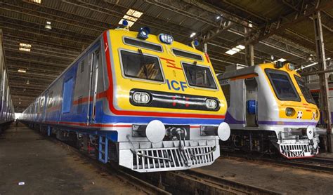 Mumbai AC Local Train 的图像结果