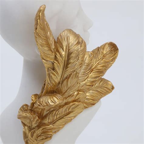 Buy Rivoli Polyresin Feathered Lady Bust Figurine from Home Centre at ...