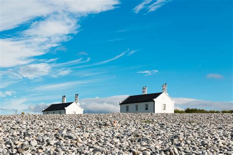 High Resolution Image of Building Top View 的图像结果