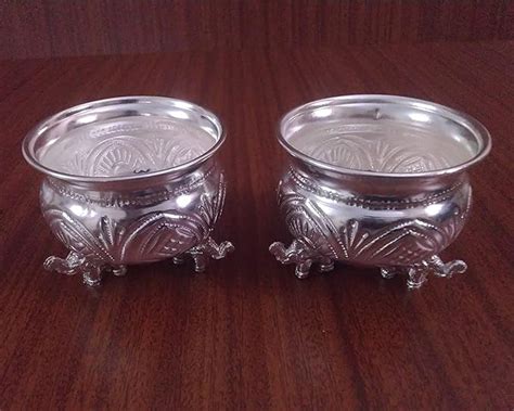 Buy SHIV HOME WORLD Haldi & Kumkum Bowl Set with Elephant Pedestal ...