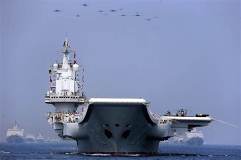 独家丨海军055型万吨级驱逐舰南昌舰在山东青岛正式入列-国际在线