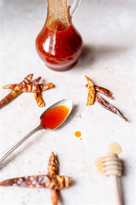 Easy Honey Sriracha Sauce - MOON and spoon and yum