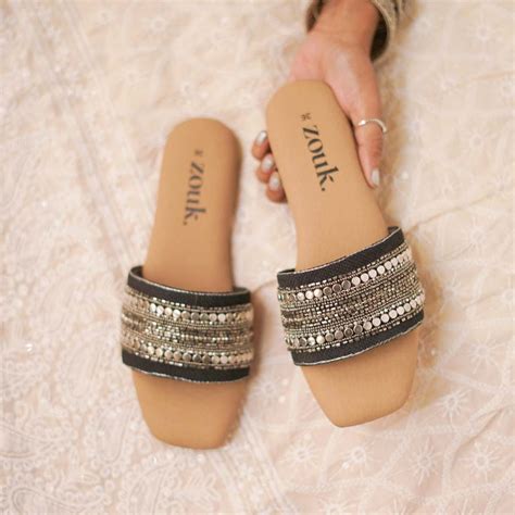 Sliders for Women: Buy Slipper Sliders, Slide Flip Flops for Women at ...