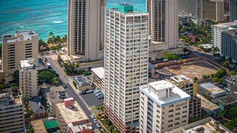 Aqua Pacific Monarch Hotel | Hawaii Tours and Activities