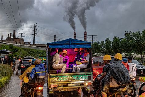 World Press Photo 2025 Winning Photos Shine a Light on Global Issues ...