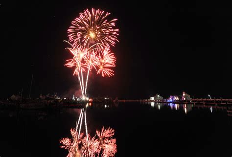 New Year's Eve on Cape Cod: Where to find fireworks, celebrations
