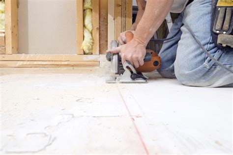 OSB vs. Plywood: Best Subfloor Material Compared