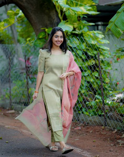 3 Piece Sets – Ayla Attire