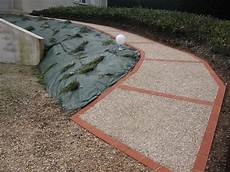 bordure de jardin en beton all 233 e en b 233 ton d 233 sactiv 233 avec pose de bordures en brique bordure de jardin en beton all 233 e en b 233 ton d 233 sactiv 233 avec pose de bordures en brique