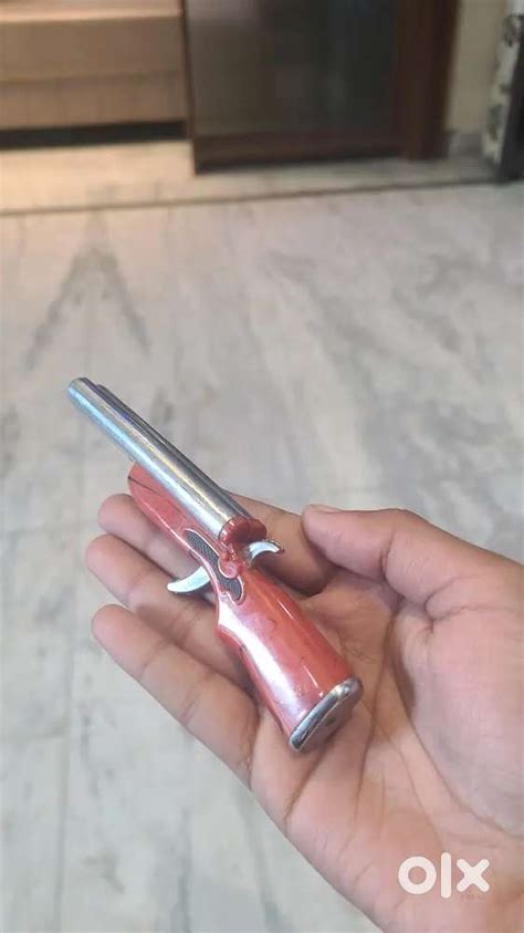 Toy gun mini metel tik tik and pen cost of total500 best pen somouth ...