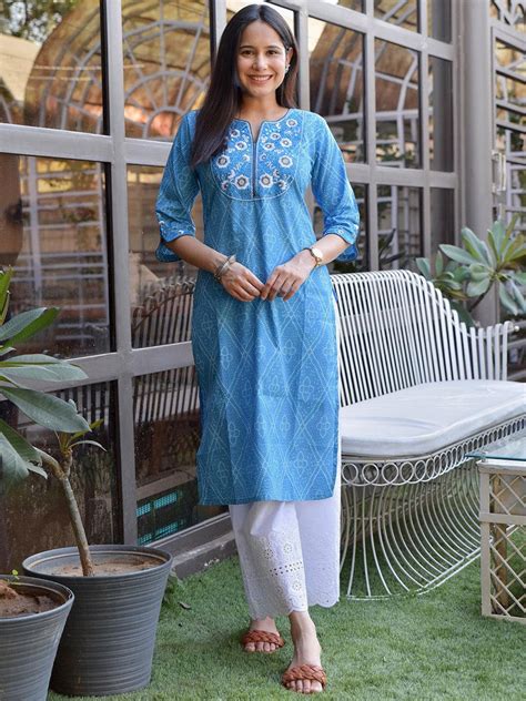 Buy Blue Yoke Design Cotton Straight Kurta Online at Rs.845 | Libas
