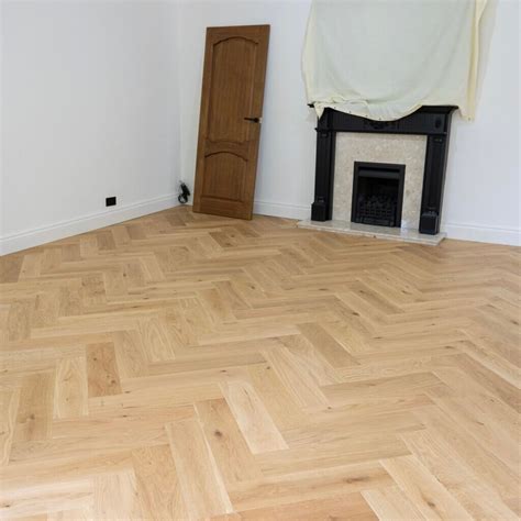 Riviera 18/4 x 90mm Pale Invisible Oak Herringbone Engineered Wood Flooring