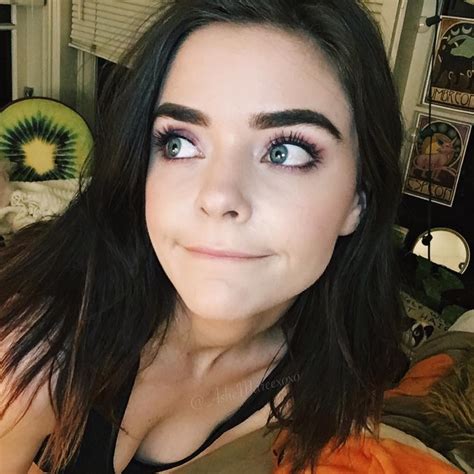 Ashe Maree или Helga Lovekaty, кто красивее?