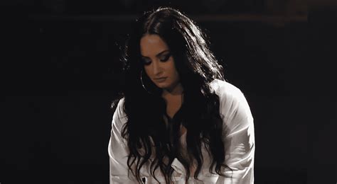 YouTube: Demi Lovato y la canción que alerta sobre su recaída en las ...