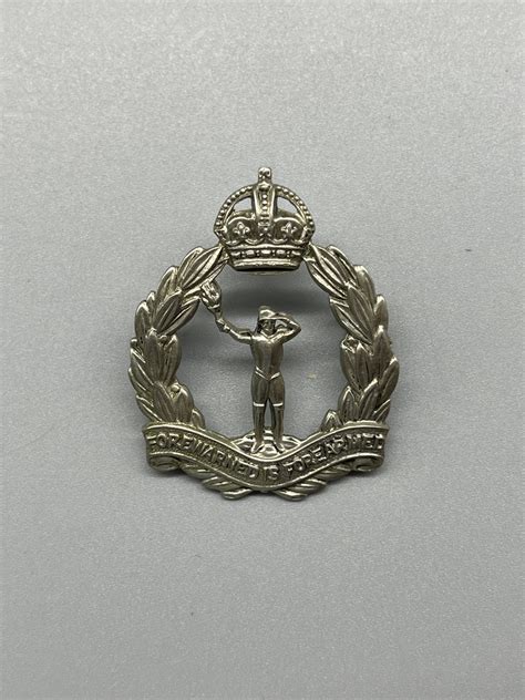 Royal Observer Corp Cap Badge I WW2 British Militaria Insignia