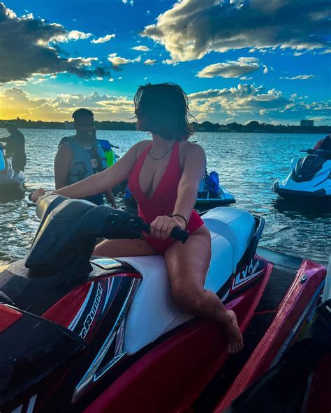 Veronica Perez | 𝕯𝖎𝖛𝖎𝖓𝖊 𝖙𝖎𝖒𝖎𝖓𝖌 | Instagram