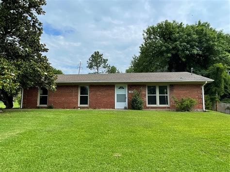 904 Eisenhower Dr, Tupelo, MS 38801 [Rental] | Highrises.com®