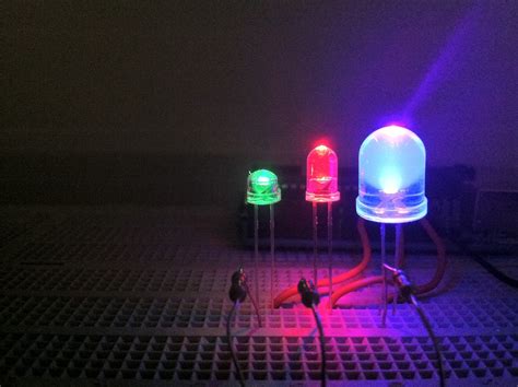 LED waterclear Red/Green/Blue (RGB) 5mm common cathode - Protostack