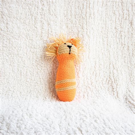Simba, The Lion Sensory Rattle – Babble Wrap