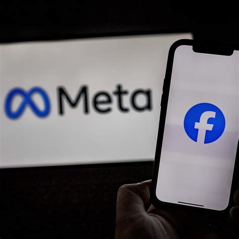 Bizarre ‘The Long Walk’ Screening Puts Fans on Treadmills to Survive ...