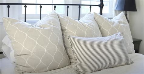 Placement Of Euro Pillows On Bed at Alyce Penn blog