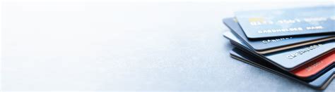 Credit Cards vs Debit Cards – Key Differences |Kotak Mahindra Bank